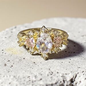 FASHION Costume Ring Gold (Tone) & White (Clear) and Pink Rhinestones in Size 8